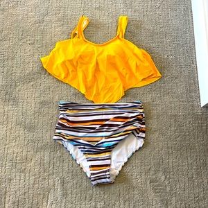 Beachsissi 2 piece swimsuit size L